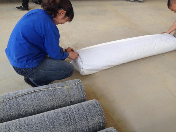 GCL15mm 180g Não tecido 11000g Granulado de bentonita 125g Tecido de tecido Liner de argila geossintética para impermeabilização 11