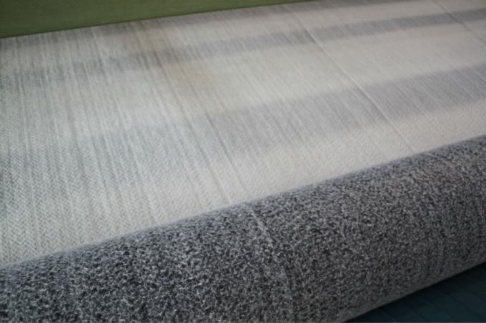 Liner de argila geossintética de alta resistência à tração com esterco de membrana de bentonita à prova d'água 9
